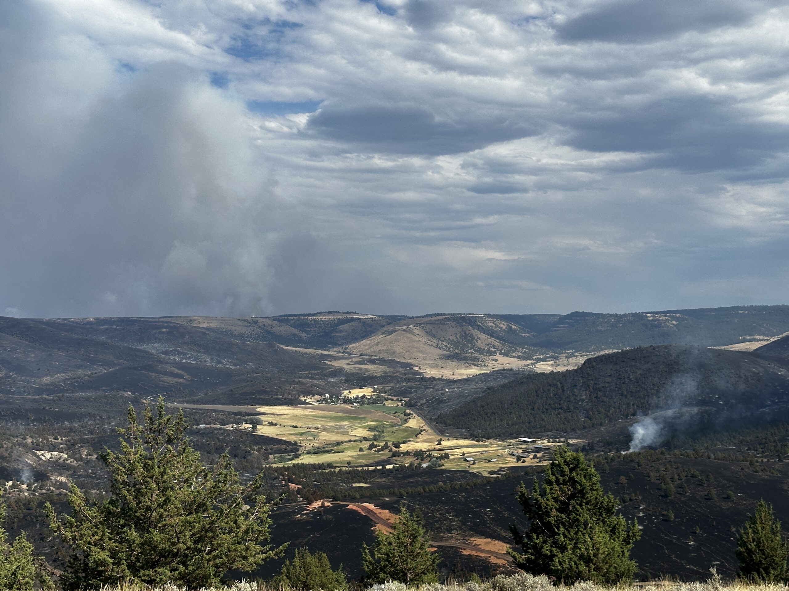 Town of Lonerock Oregon surrounded by burnt earth.